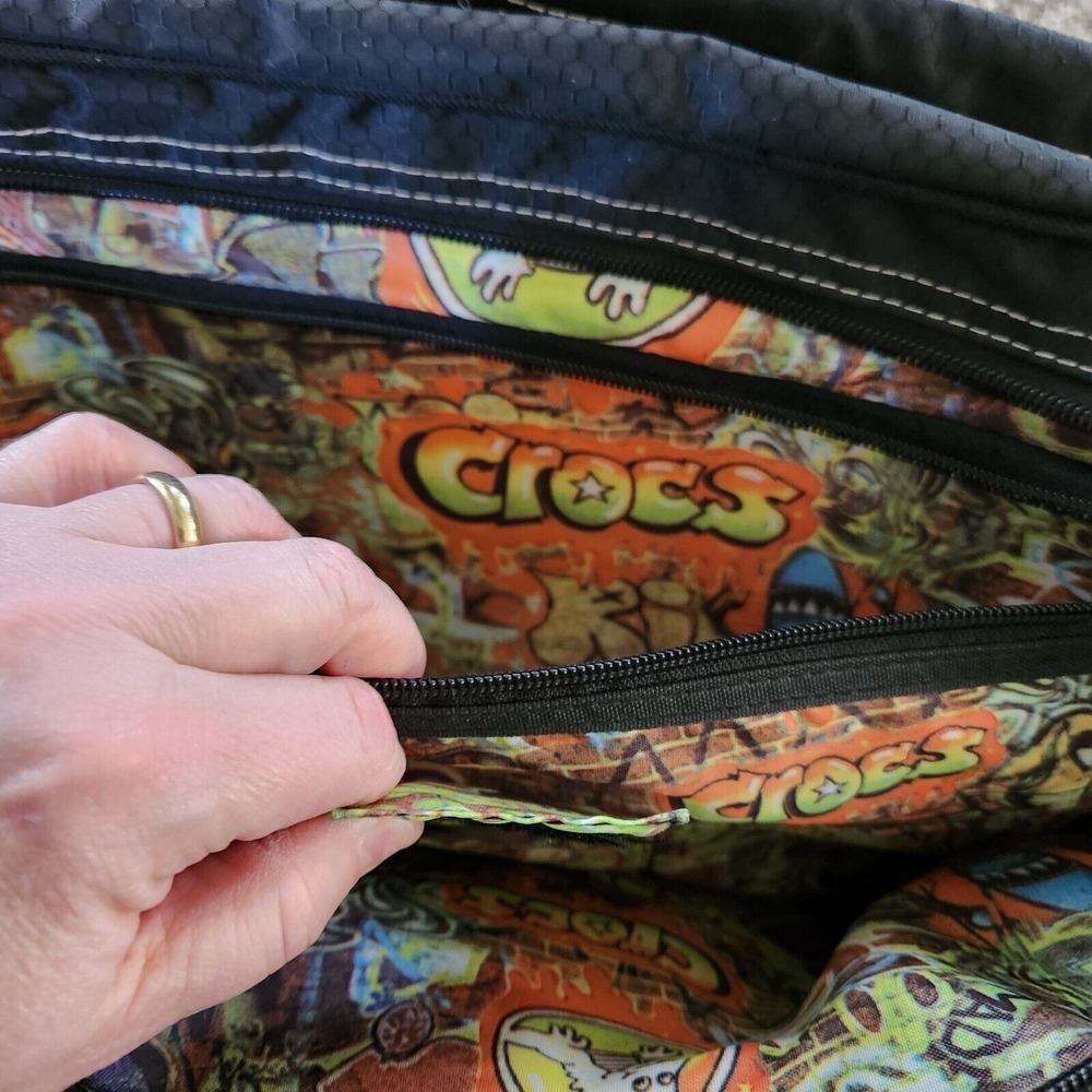 Crocs Laptop Messenger Bag Tote Black Silver Grey 17" X 6" X 12" Large‎ - Picture 8 of 12
